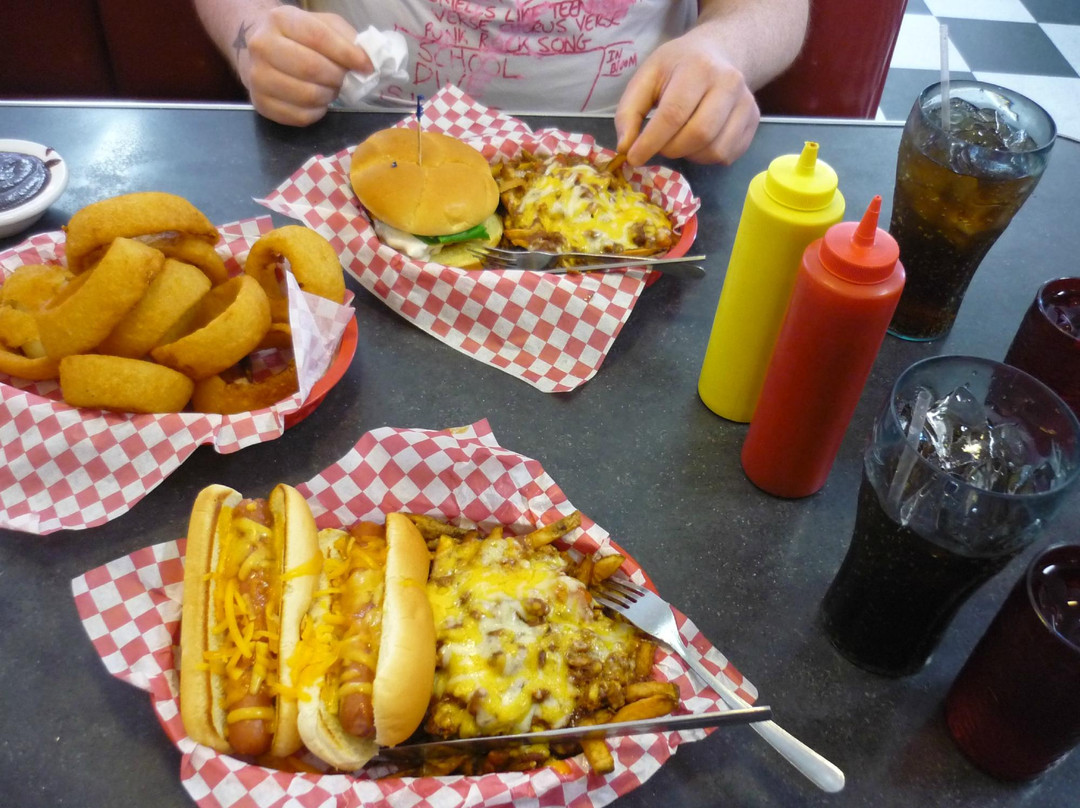 Flashbacks Fountain and Grill