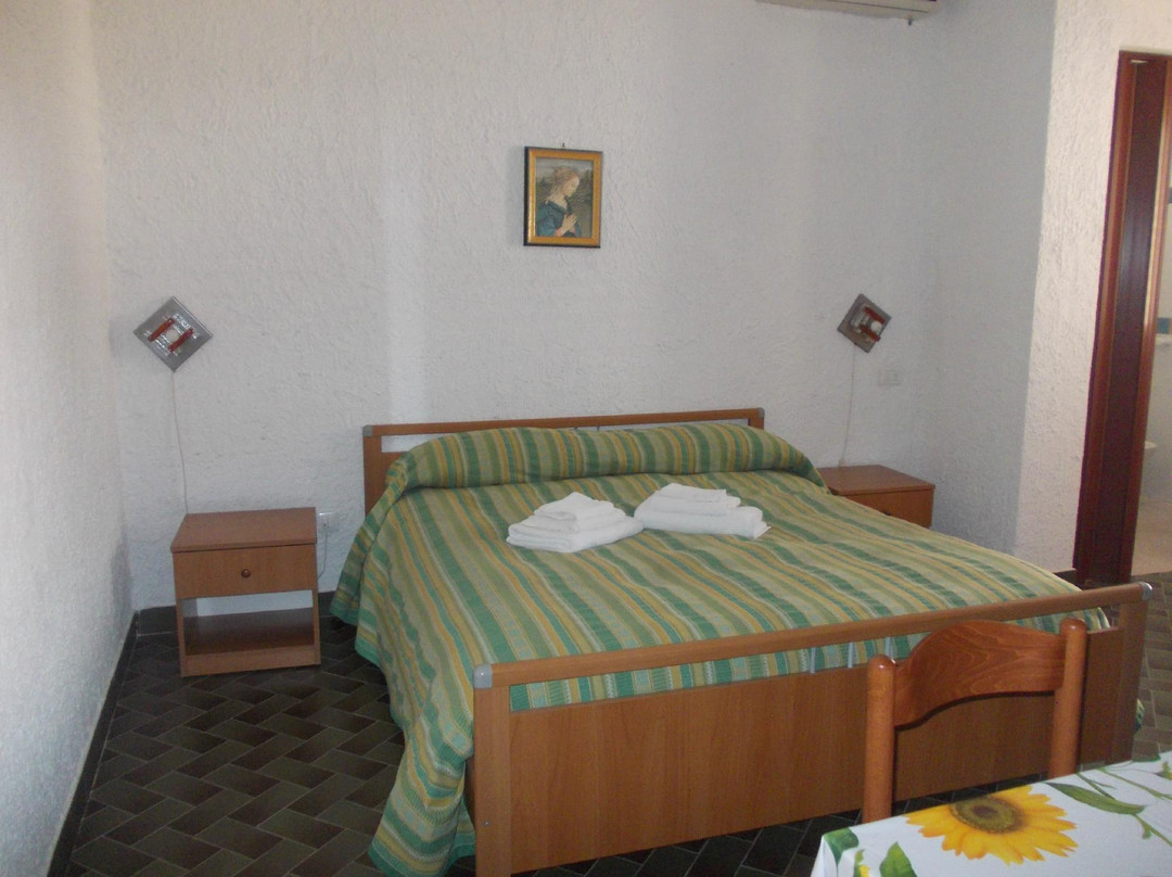 Calabernardo酒店住宿-IL Girasole BeB