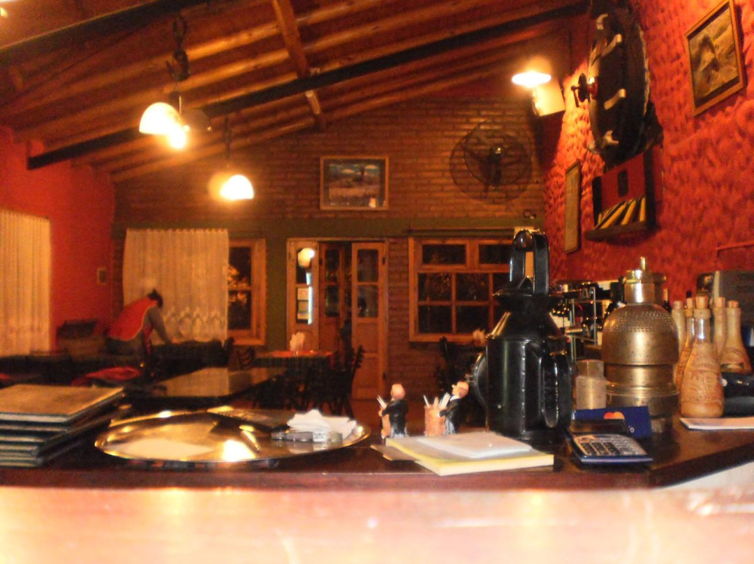 Cholila餐馆和美食-Parrilla El Viejo Expreso La Trochita