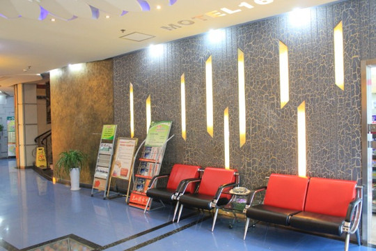 如家派柏·云酒店(昆山白马泾地铁站店)主图