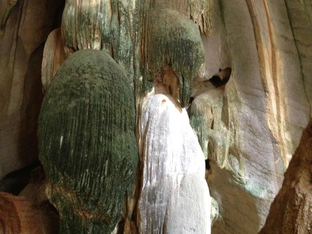 Phnom Chhngok Cave Temple-贡布必去景点