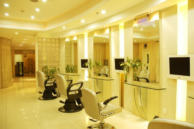 乌鲁木齐吐哈石油大厦主图