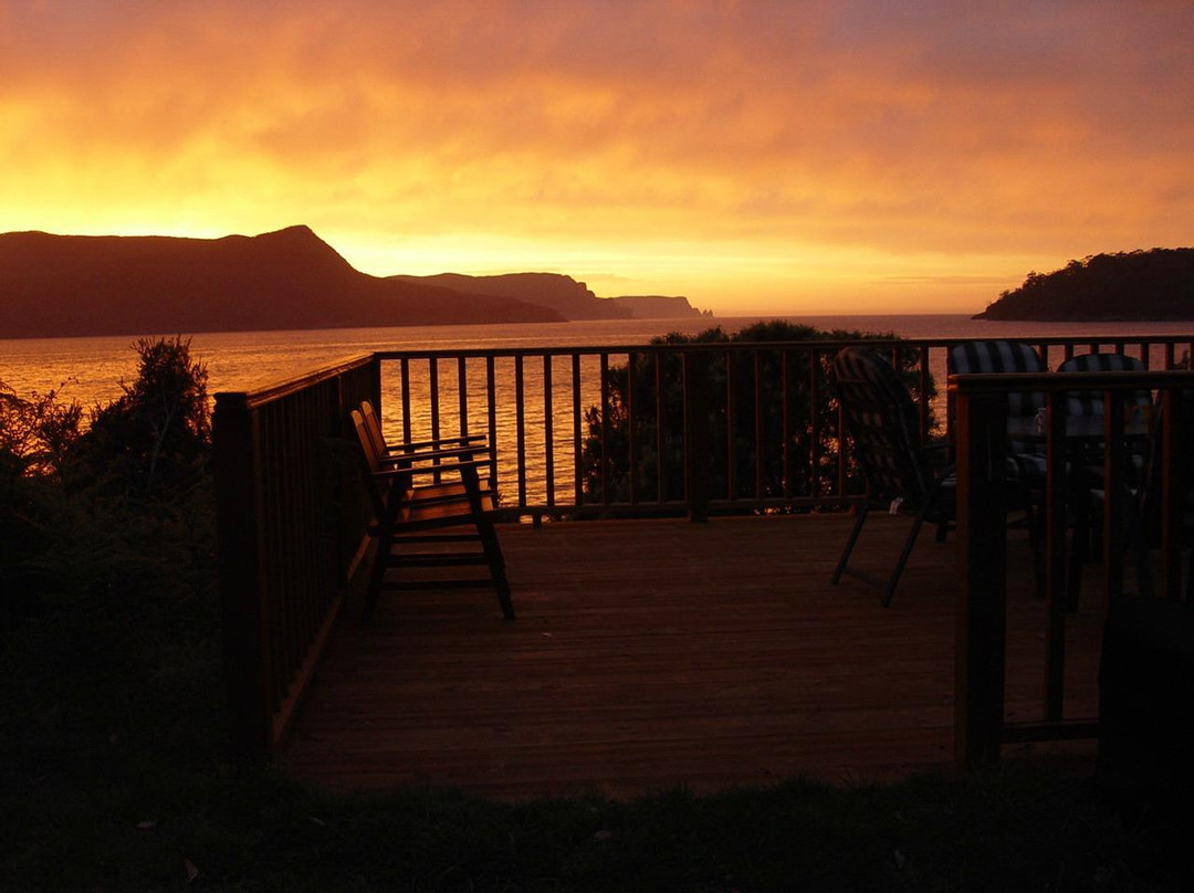 巨变安全湾大酒店主图