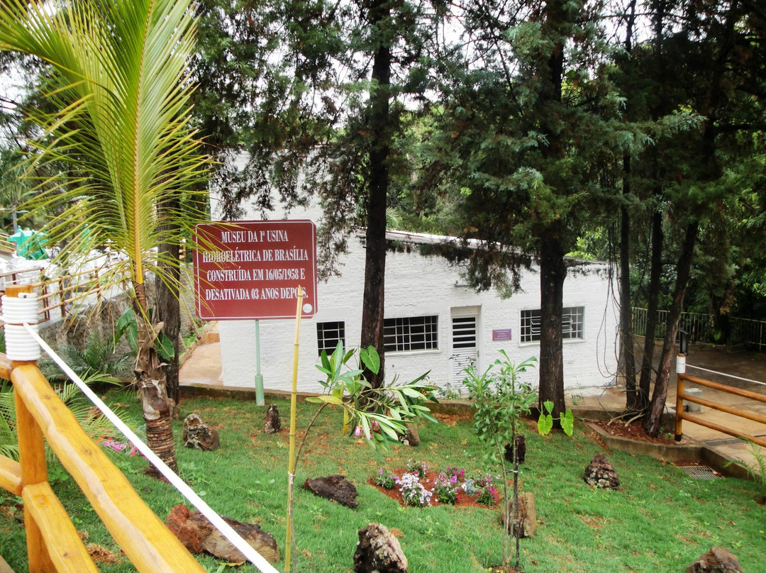 Saia Velha waterfall-巴西利亚必去景点