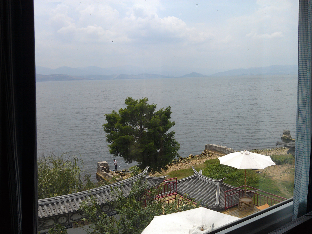 大理憨居客栈主图