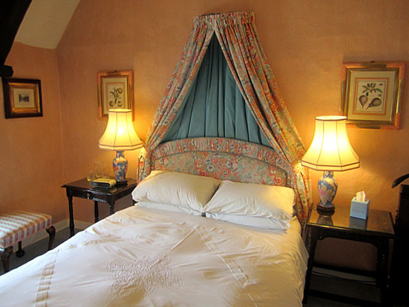 Colledges House主图