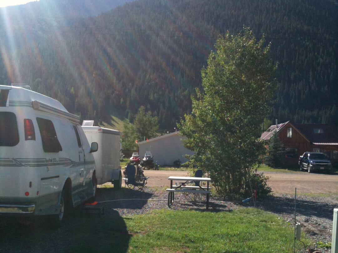 Silverton Lakes South RV Park and Cabins