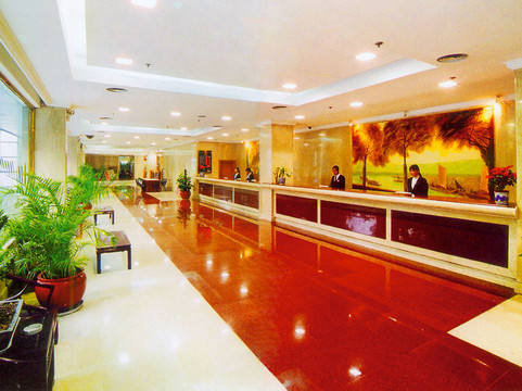 多瑙河大酒店主图