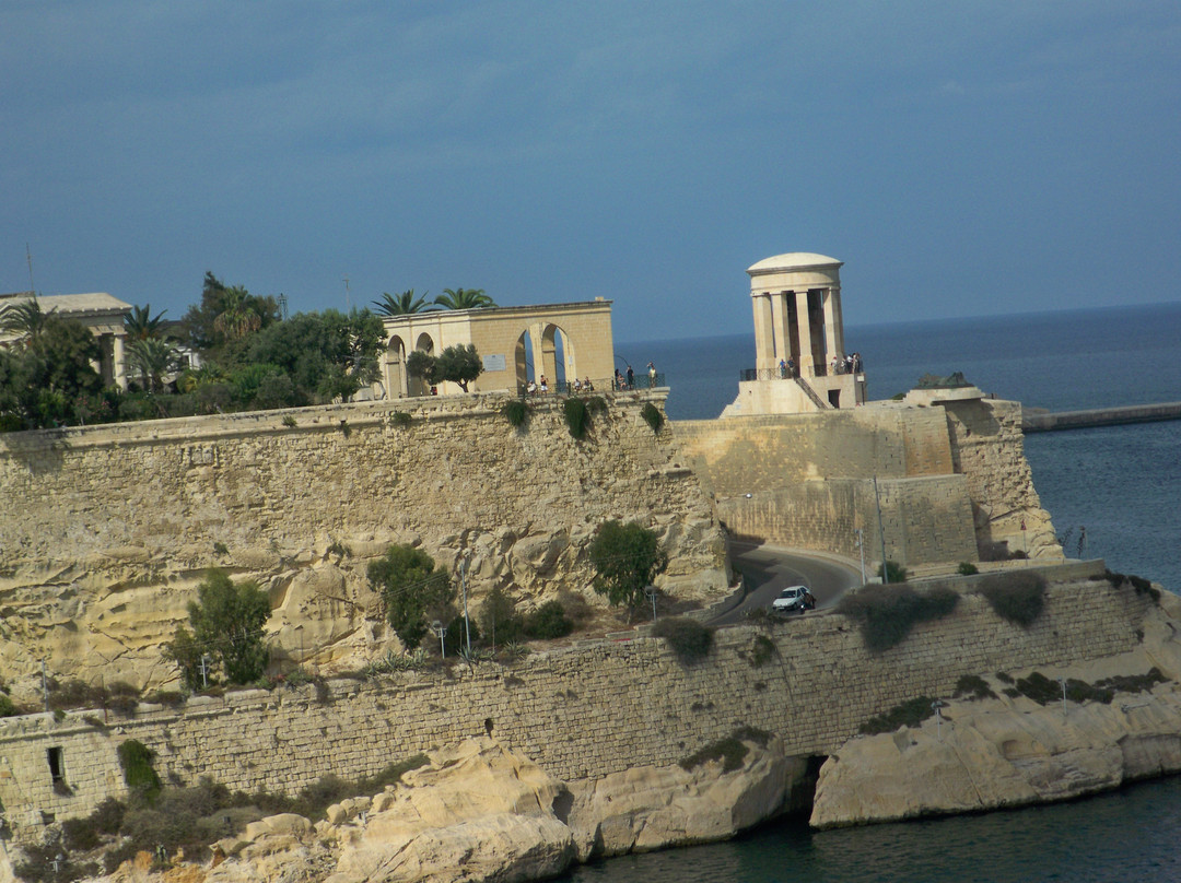 Malta Sightseeing-斯利马必去景点