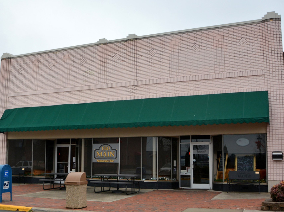 100 Main