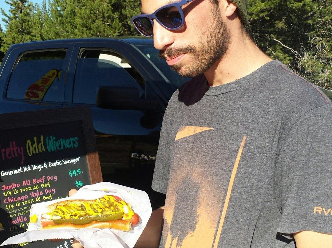 Twin Bridges餐馆和美食-Pretty Odd Wieners