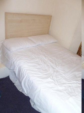 Channins Hounslow Hotel