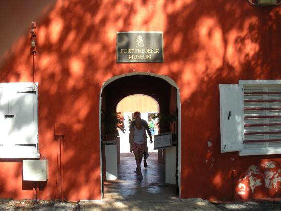 Fort Frederik-Frederiksted必去景点