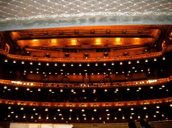 芝加哥歌剧院-芝加哥必去景点