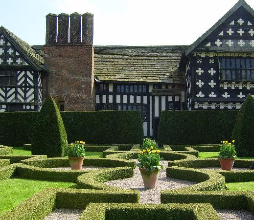Little Moreton Hall-康格尔顿必去景点