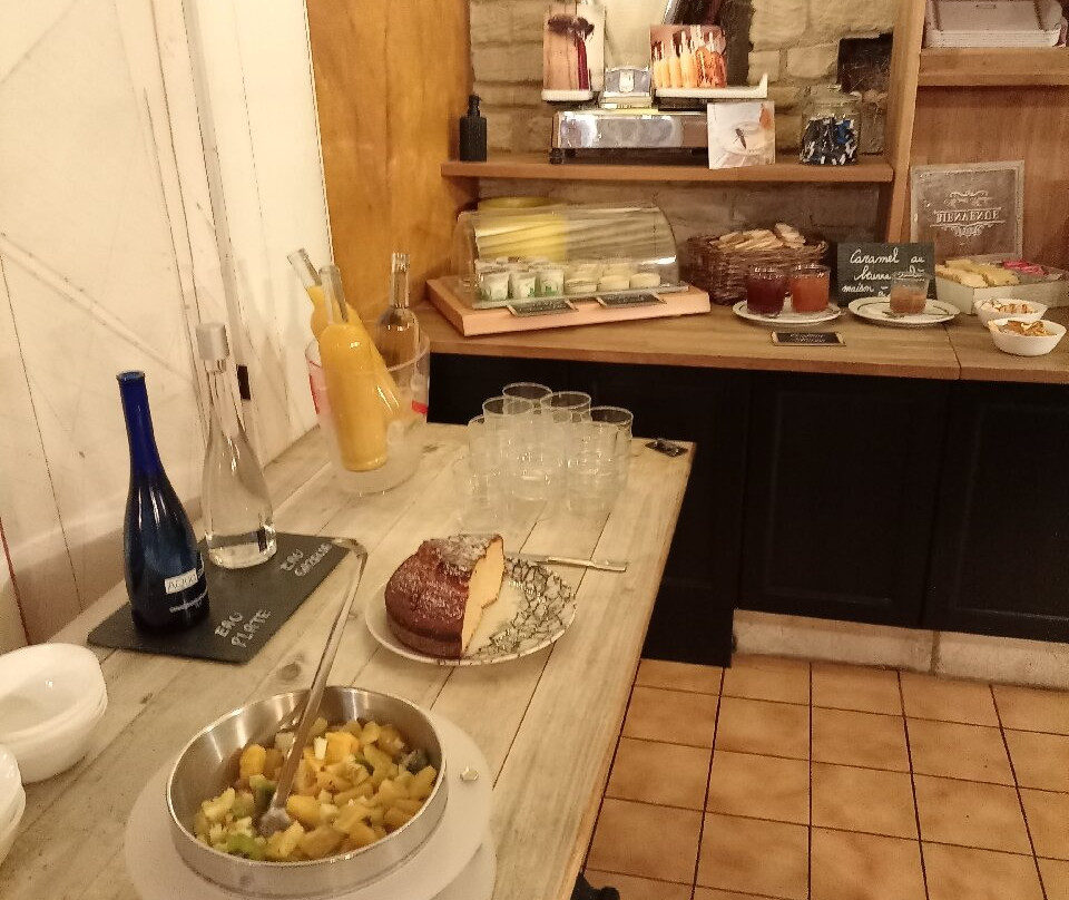 Logis Hôtel la Pêcherie主图