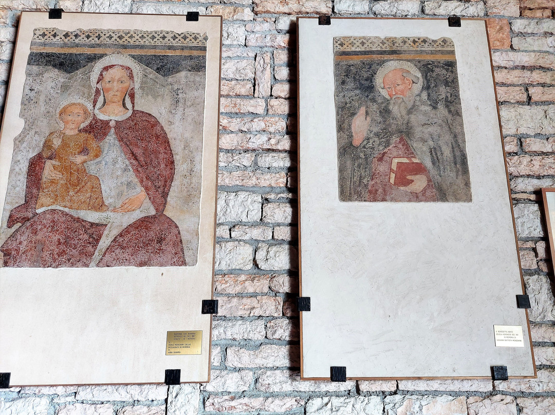 Chiesa di San Francesco d'Assisi-锡尔苗内必去景点