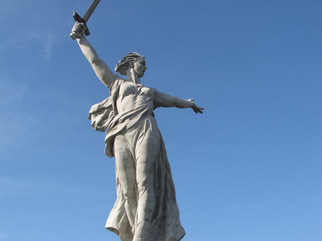 The Motherland Calls Sculpture景点图片