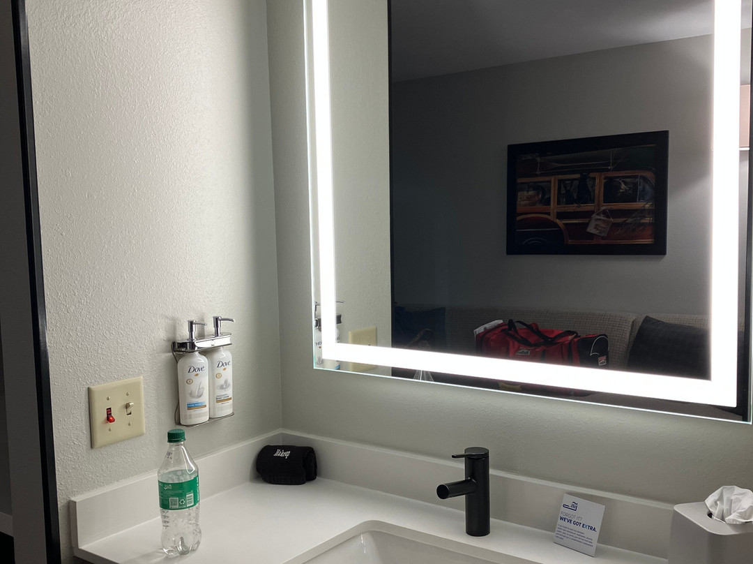 海沃德凯富酒店主图