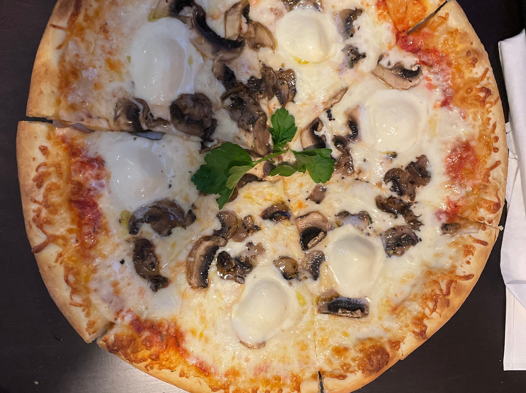 Endivine Grill & Bar