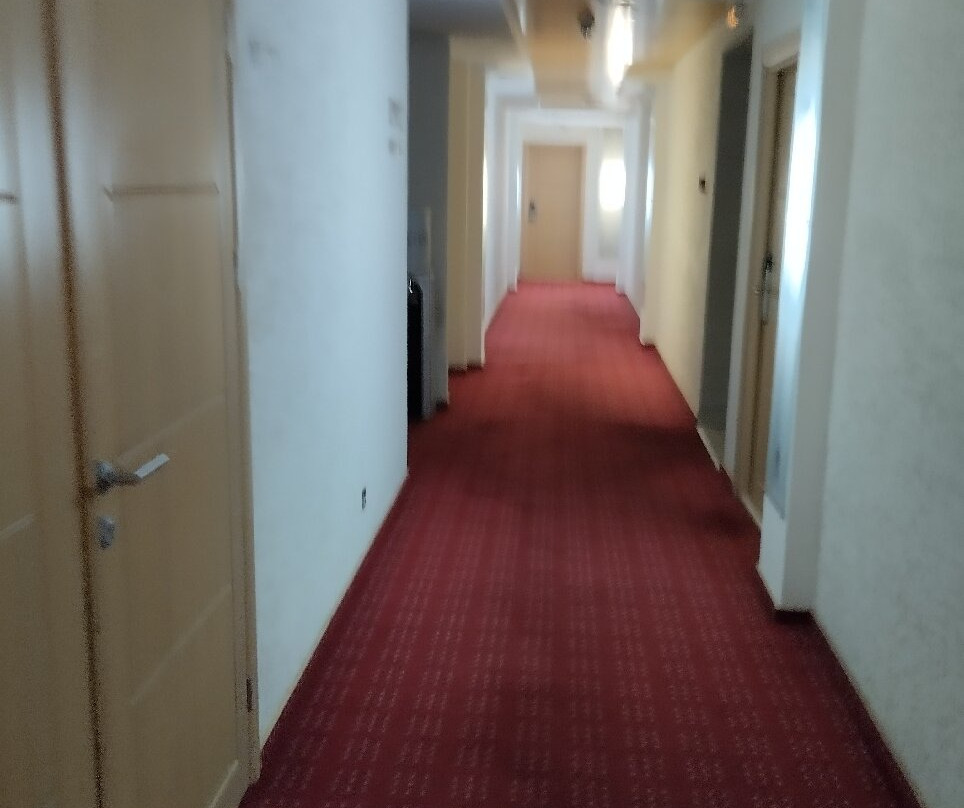 维萨威酒店主图