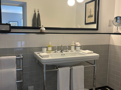 拉斯雷特旅馆主图