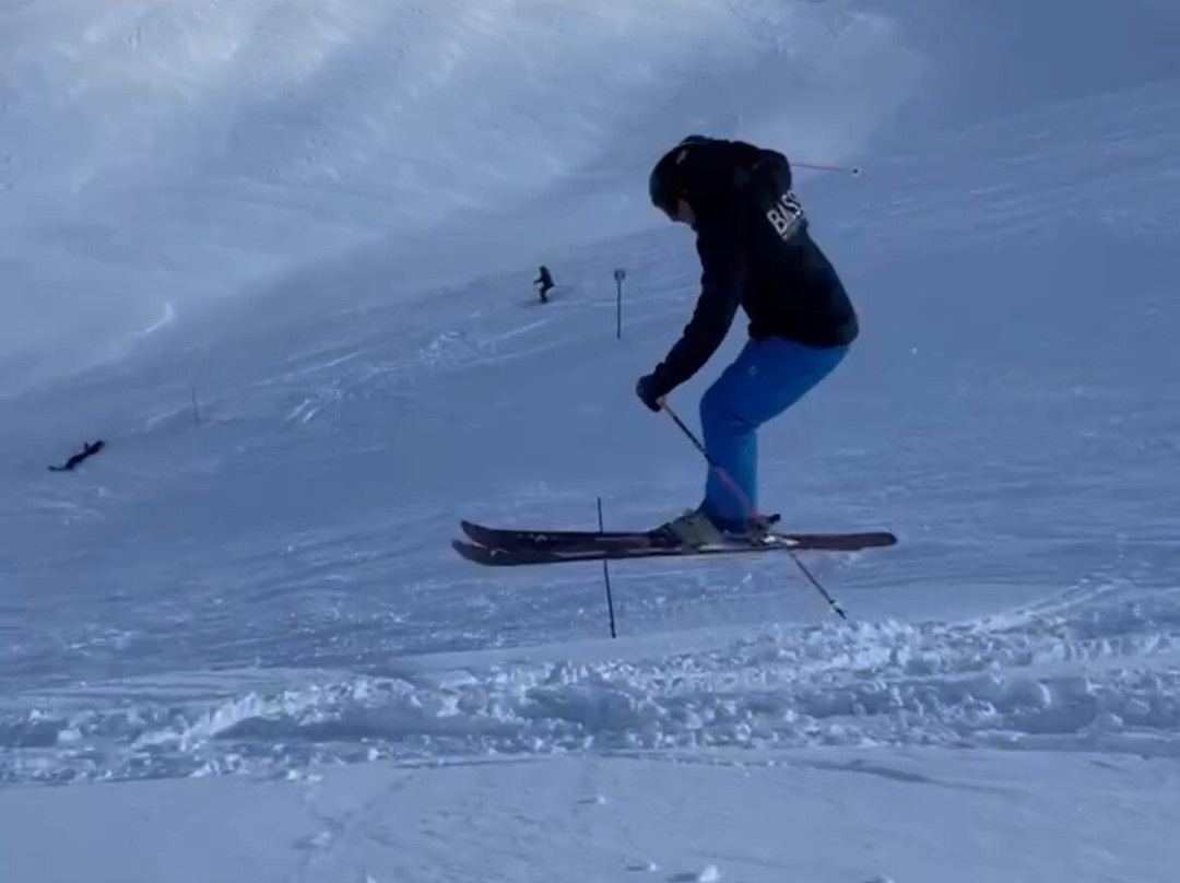 British Alpine Ski School Val D'Isere景点图片