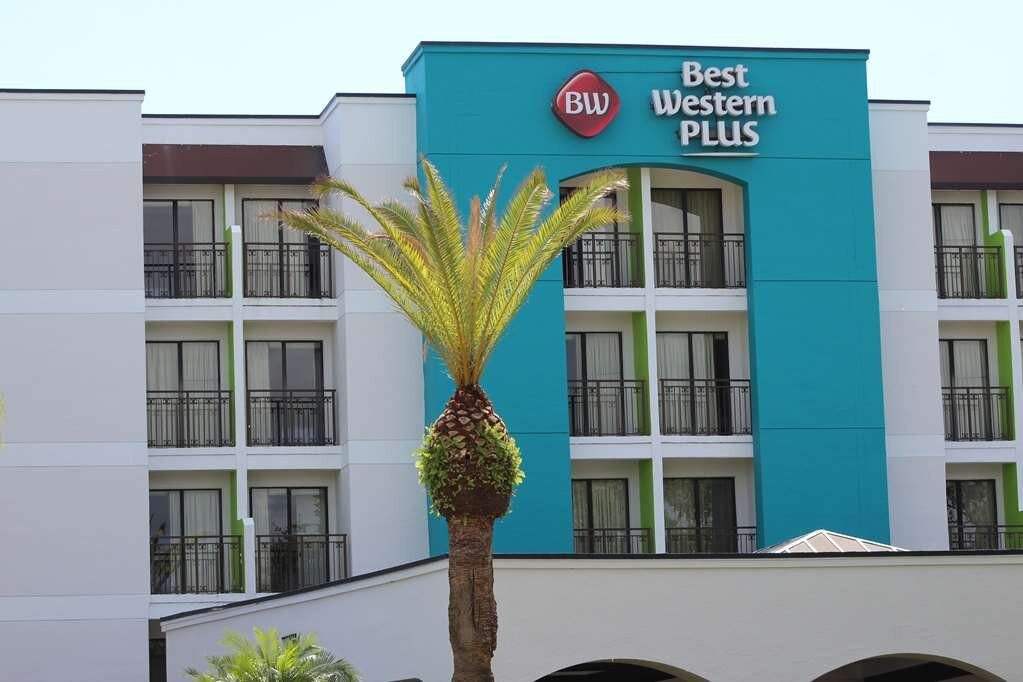 Best Western Plus Deerfield Beach Hotel & Suites主图