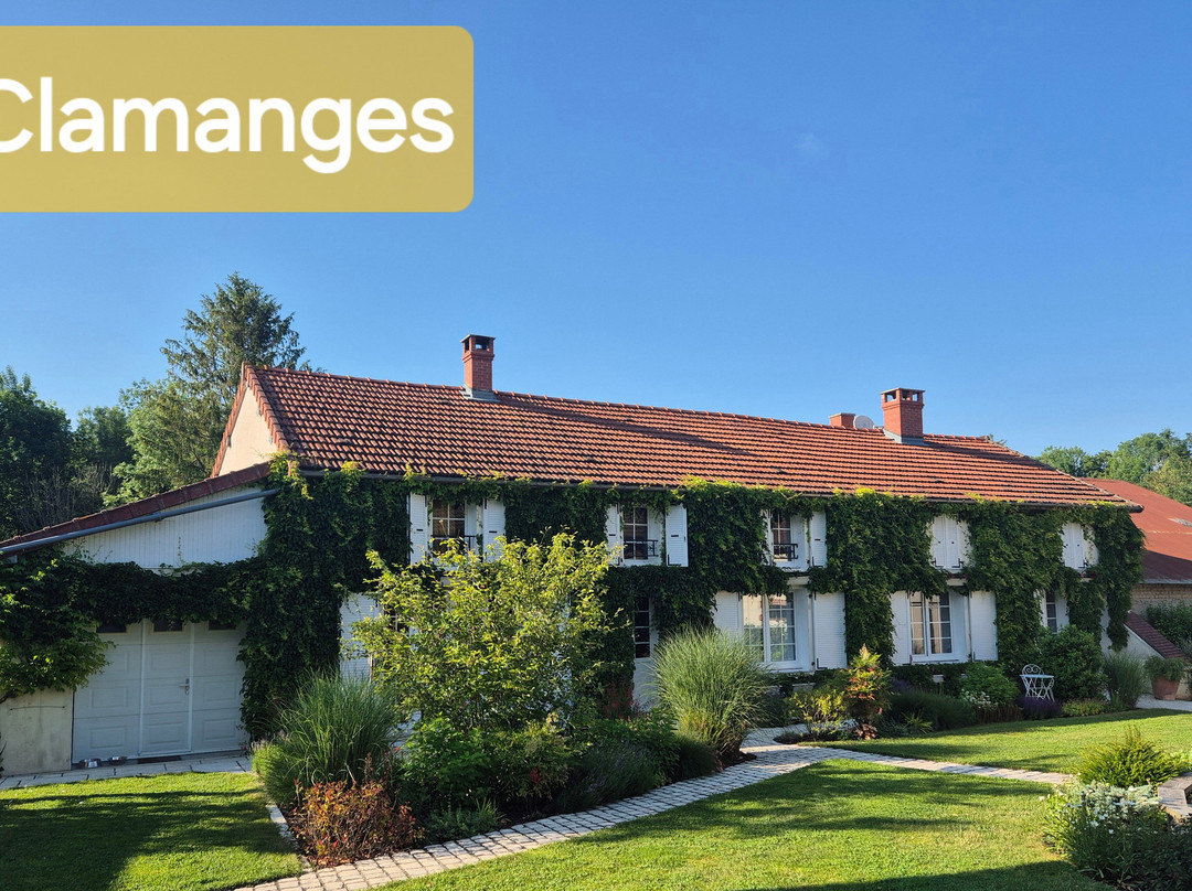 Au Pre du Moulin主图