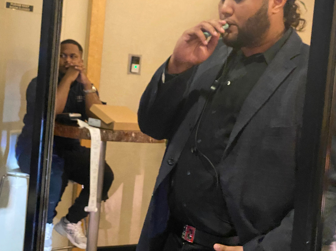 Weston Suites & Hotel主图