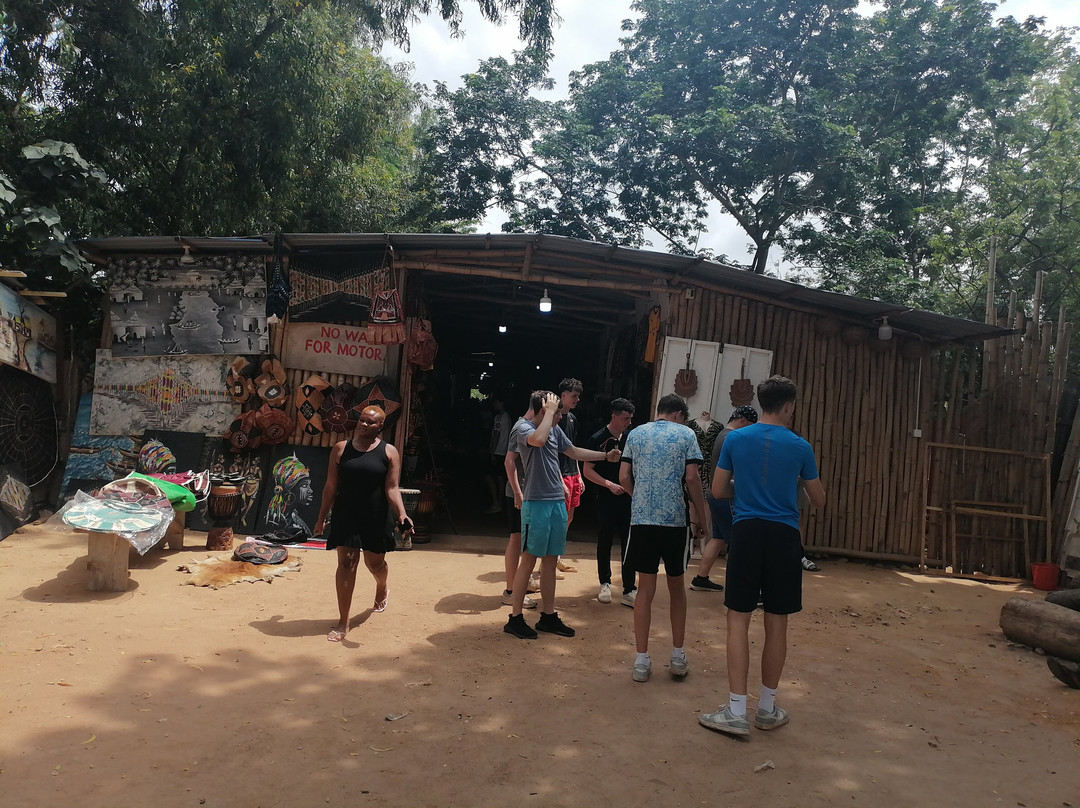 Tetteh Quarshie art market-阿克拉必去景点