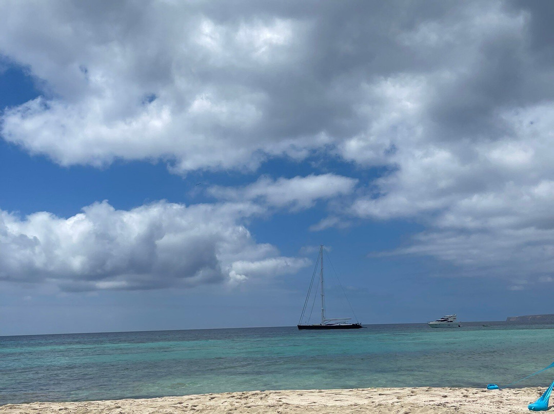 Platja de Migjorn景点图片