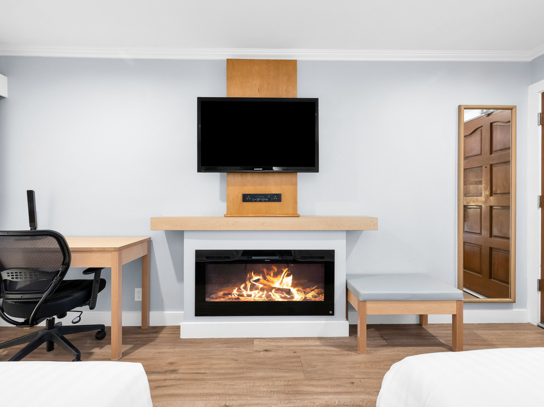 米尔伍德套房酒店主图