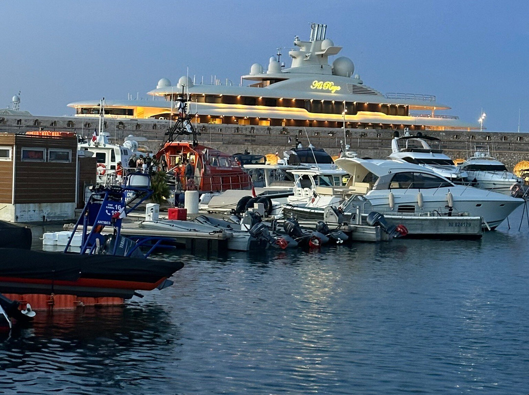 Port Vauban-安提贝必去景点