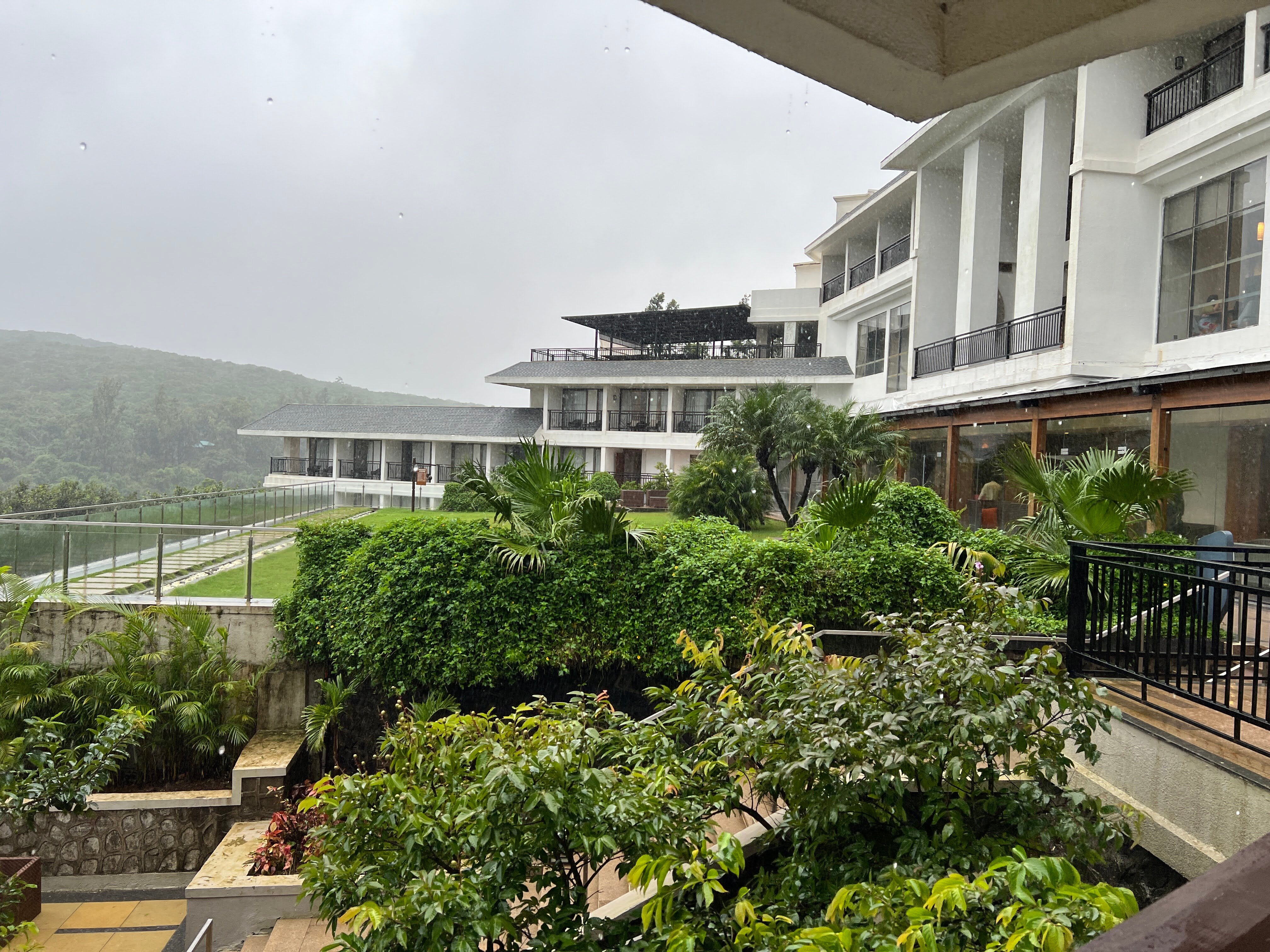 Courtyard Mahabaleshwar-浴室