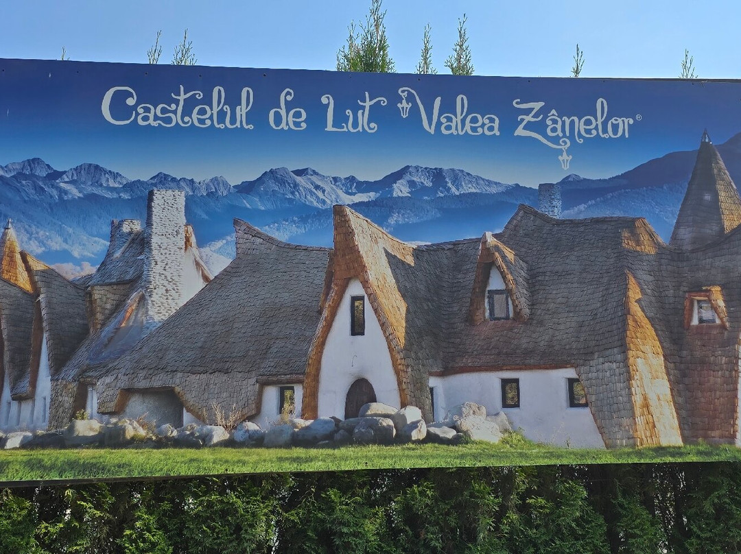 Castelul De Lut-Porumbacu de Sus必去景点