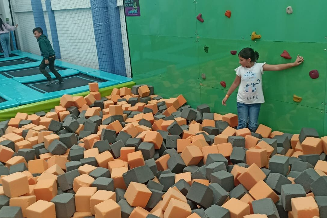 Jumpers Trampoline Park景点图片