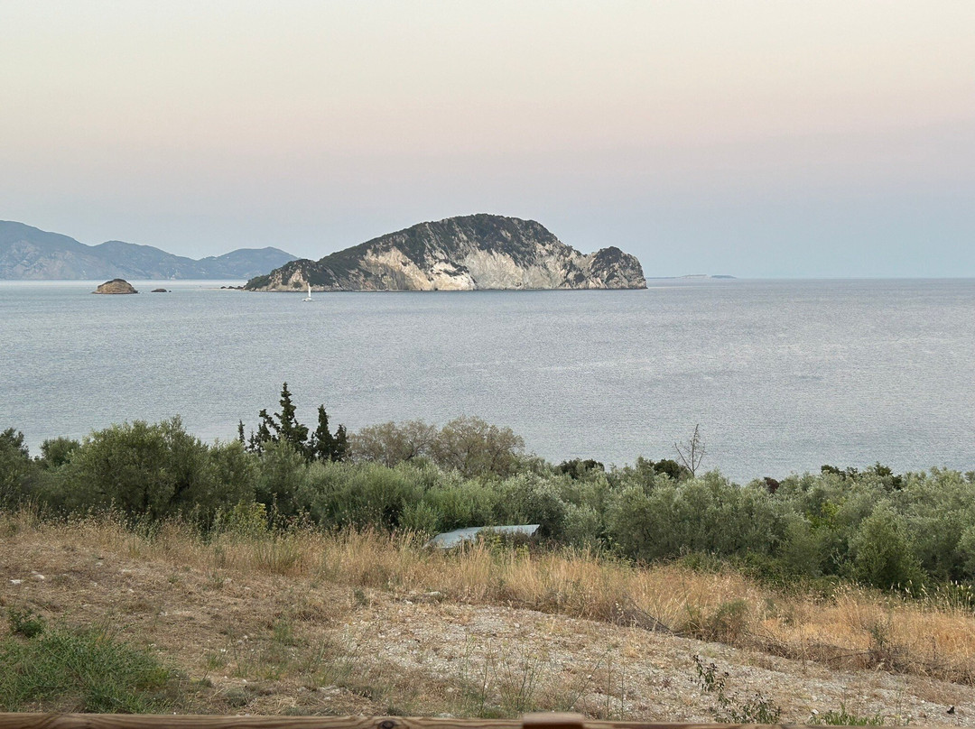 伊恩尚别墅套房酒店主图