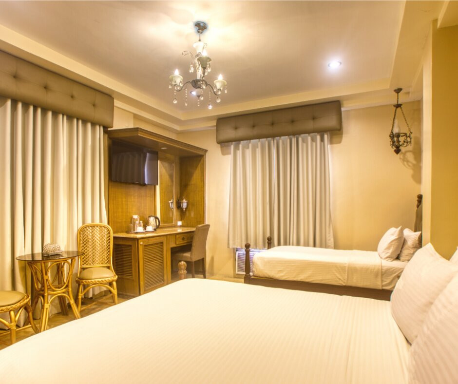 薇诺妮卡酒店主图