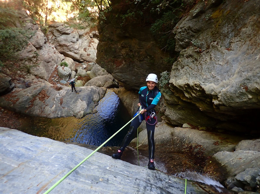 Mountain Escapes Canyoning-Tsagkarada必去景点
