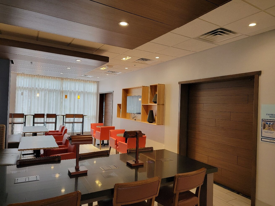 Holiday Inn Express & Suites Kokomo South By IHG主图