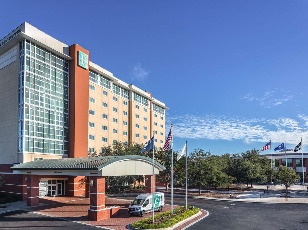 Embassy Suites by Hilton Charleston Airport Hotel & Convention Center