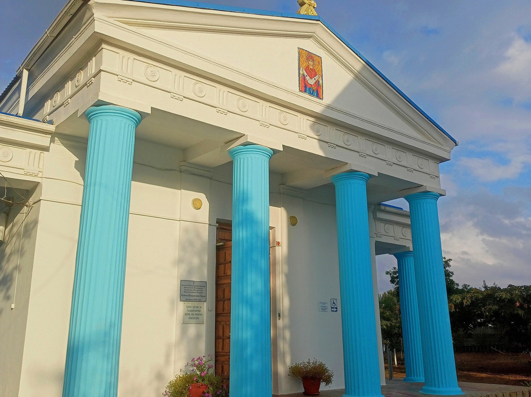 Church of the Intercession of the Holy Virgin景点图片