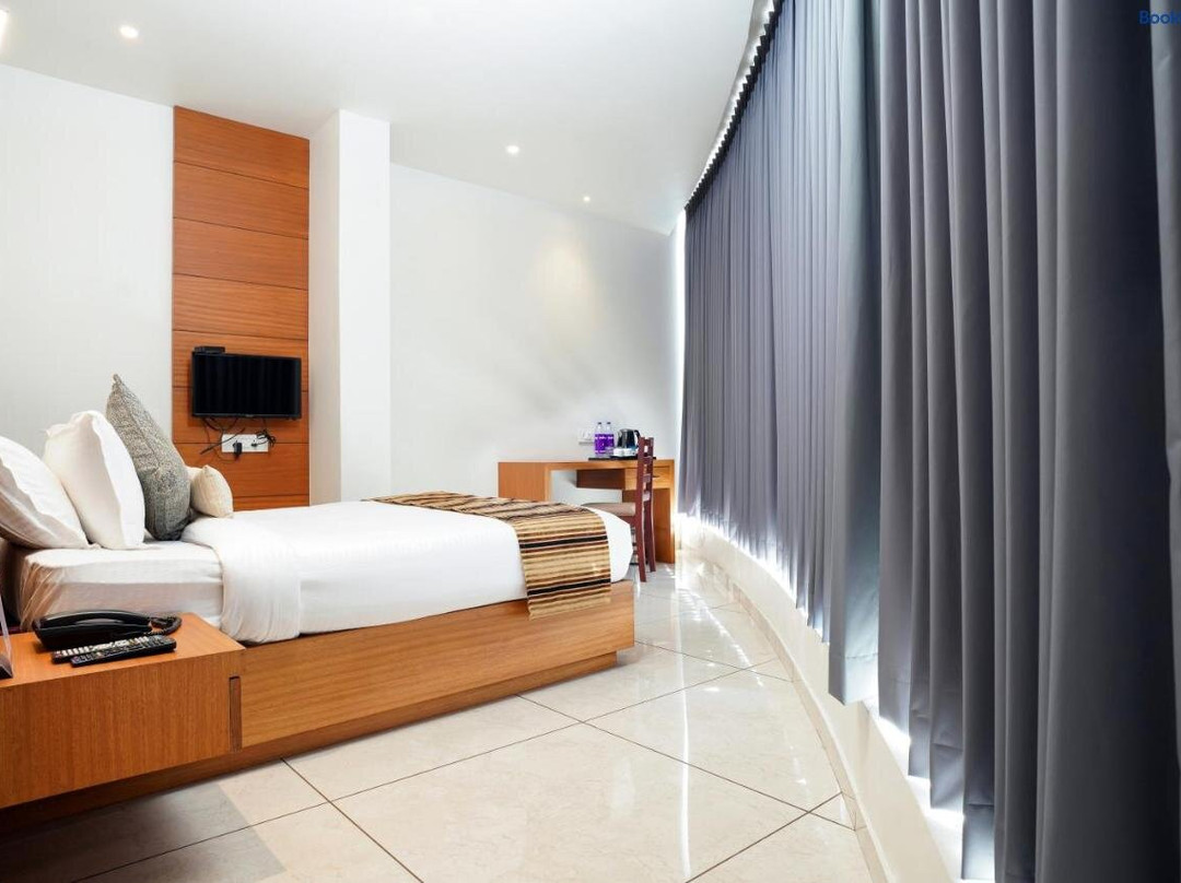 Nexstay Rivermouth International