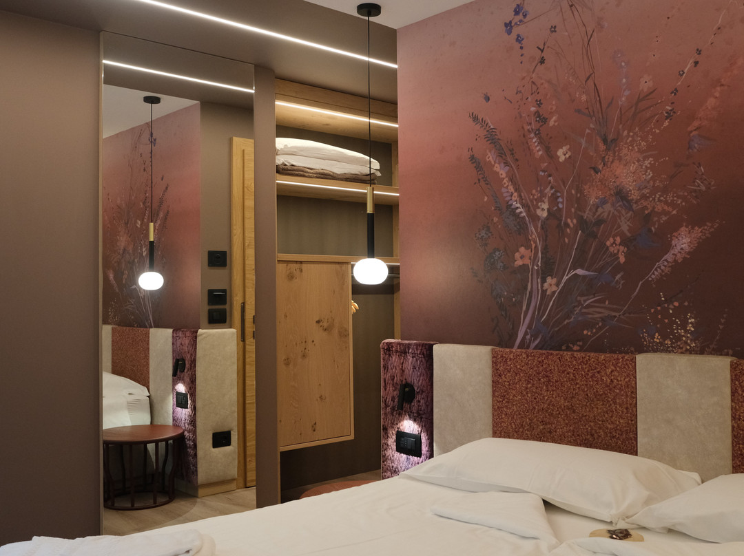 Flos Hotel主图