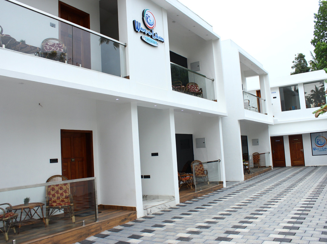 Wavealokam Beach Retreat