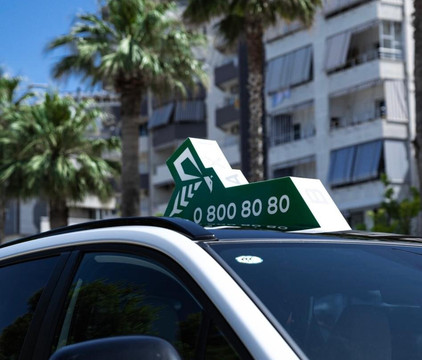 Bee Taxi Tirana-地拉那必去景点