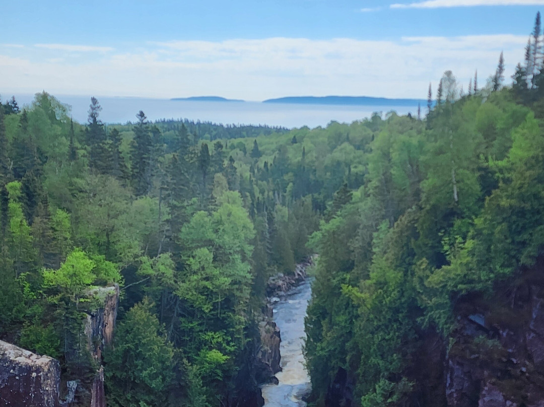 Aguasabon Falls & Gorge-Terrace Bay必去景点