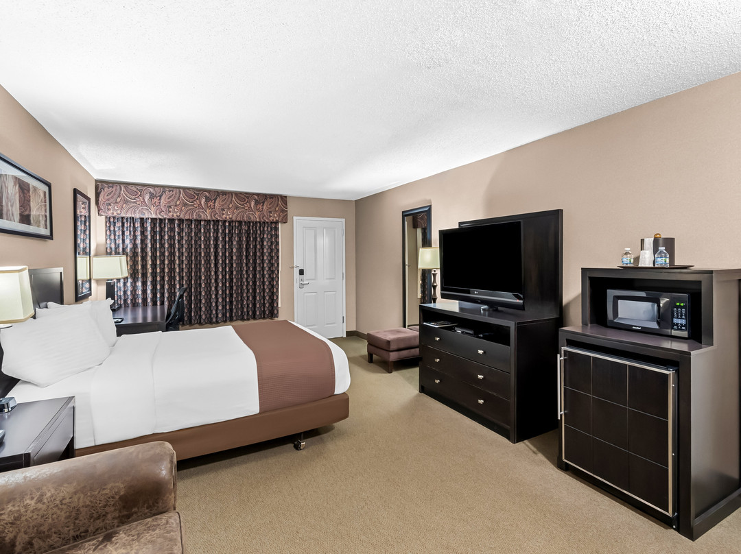 Heartland Inn & Suites, Surestay Collection By Best Western主图