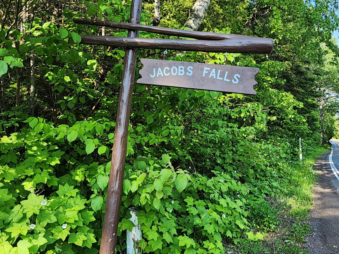 Jacob's Falls-Eagle River必去景点